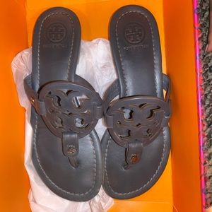 Classic gray Rory burch sandal